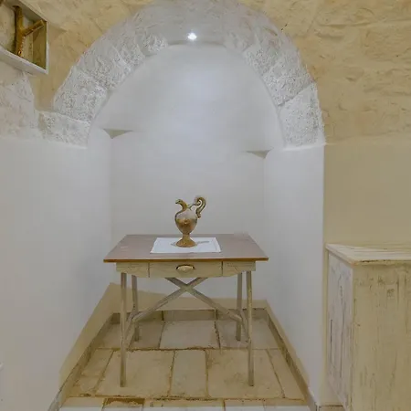 Trulli Colebe Con Piscina مارتينا فرانكا