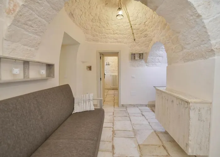 Trulli Colebe Con Piscina فيلة