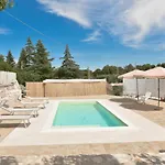 Trulli Colebe Con Piscina *