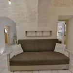 Trulli Colebe Con Piscina וילה *