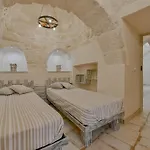 Trulli Colebe Con Piscina