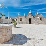 וילה Trulli Colebe Con Piscina *