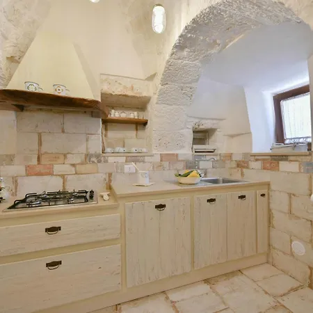 Trulli Colebè Con Piscina Martina Franca