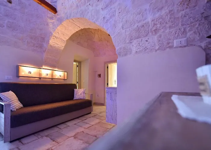 Trulli Colebe Con Piscina Villa *