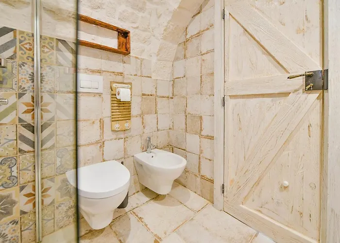 Trulli Colebe Con Piscina