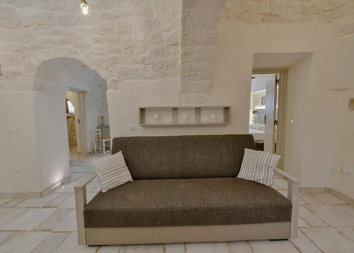 Trulli Colebe Con Piscina Villa *