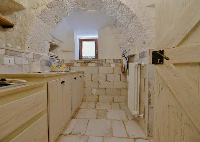 Trulli Colebe Con Piscina Martina Franca