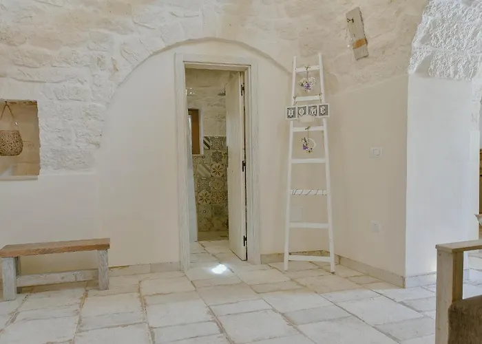 Trulli Colebe Con Piscina * Martina Franca